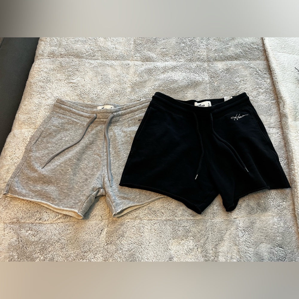 Mens Hollister Black and Gray Shorts Set